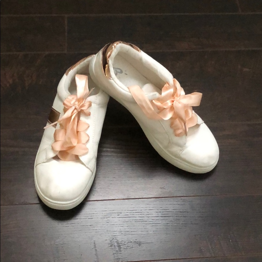 Justice shoes